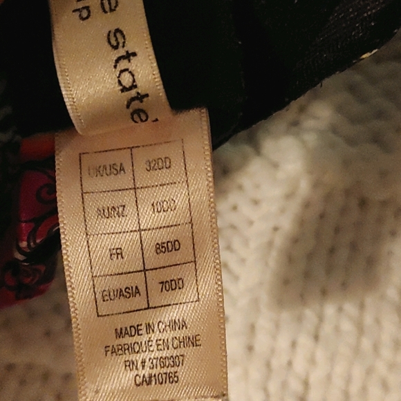 Pleasure state colored bra - Picture 3 of 5